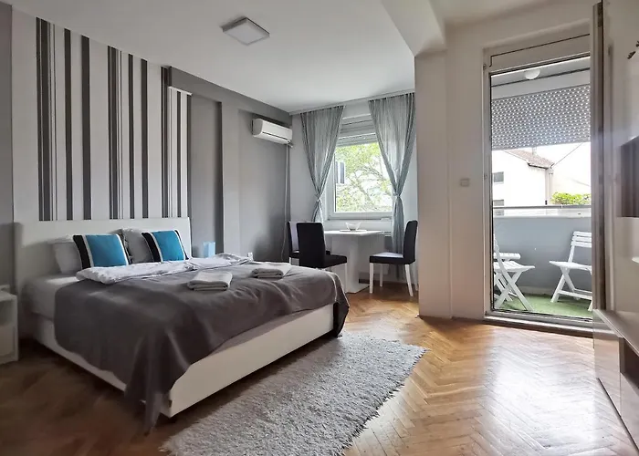 Center Apartment Iva