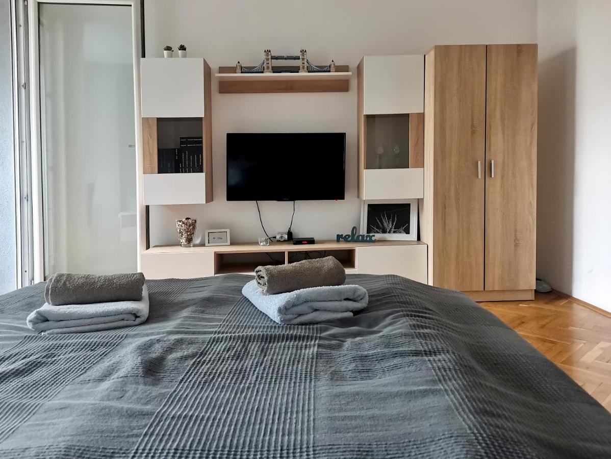 Center Iva Apartment *